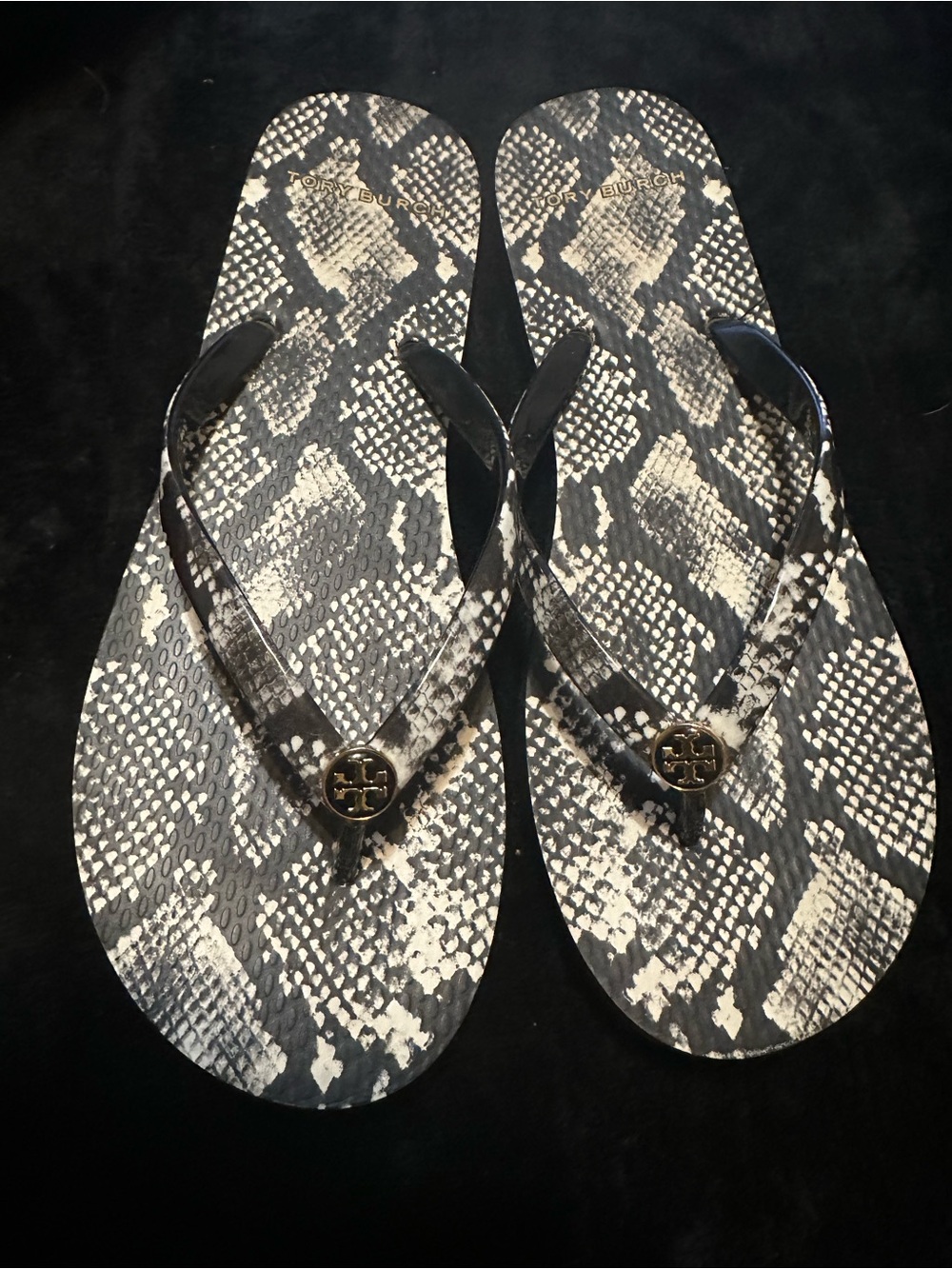 Tory Burch Snake Print Flip Flop Sandals Black & White Size 7M Preowned